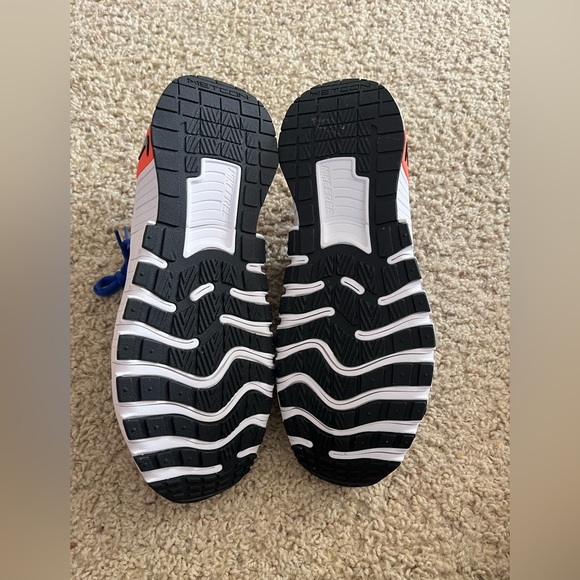 Nike running shoes - Picture 3 of 5